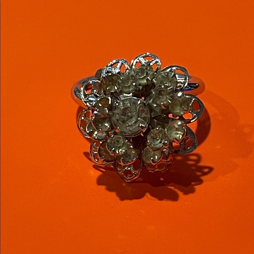 Vintage Sarah Coventry Silver Floral Cocktail Ring